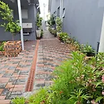 10 Florence street Oakdale Belliville 7530 cape town south African