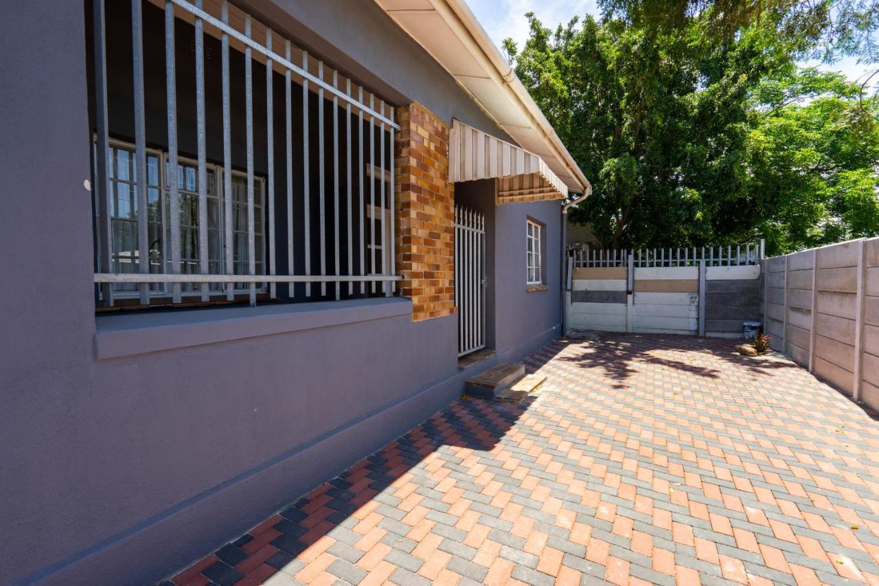 10 Florence Street Oakdale Belliville 7530 South African Maison d'hôtes 2*